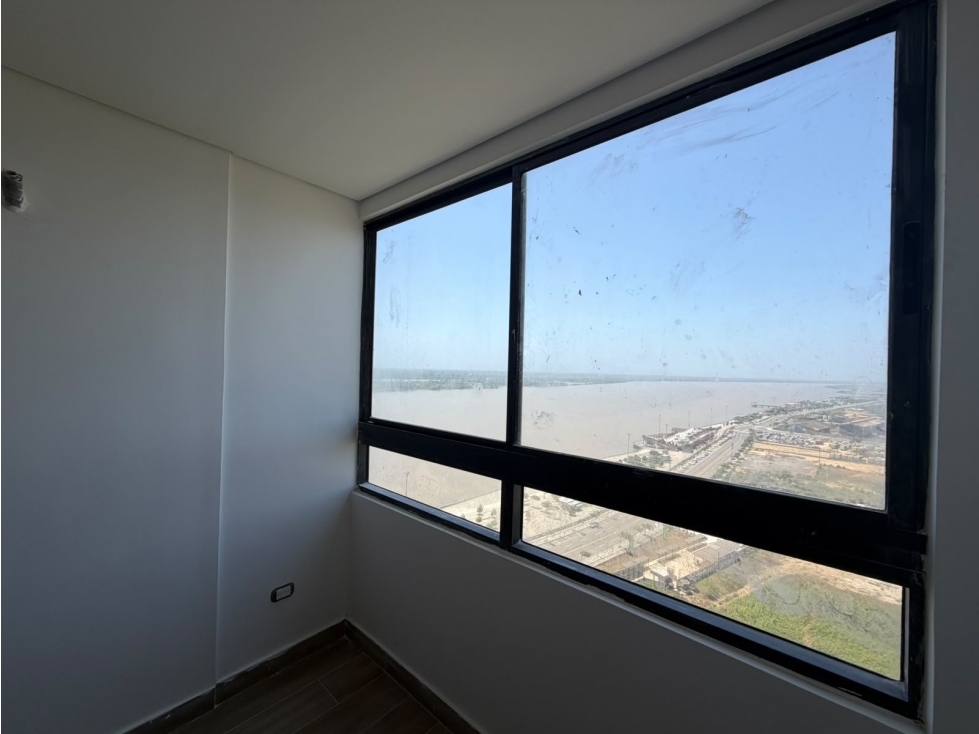 Cesión venta apartamento airbnb frente al río — foto 3