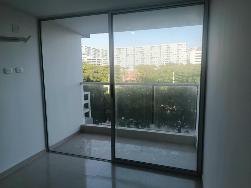 ARRIENDO APARTAMENTO MIRAMAR