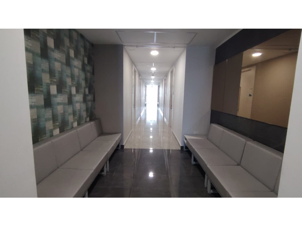ARRIENDO CONSULTORIOS SECTOR PORTO AZUL + IVA — foto 2