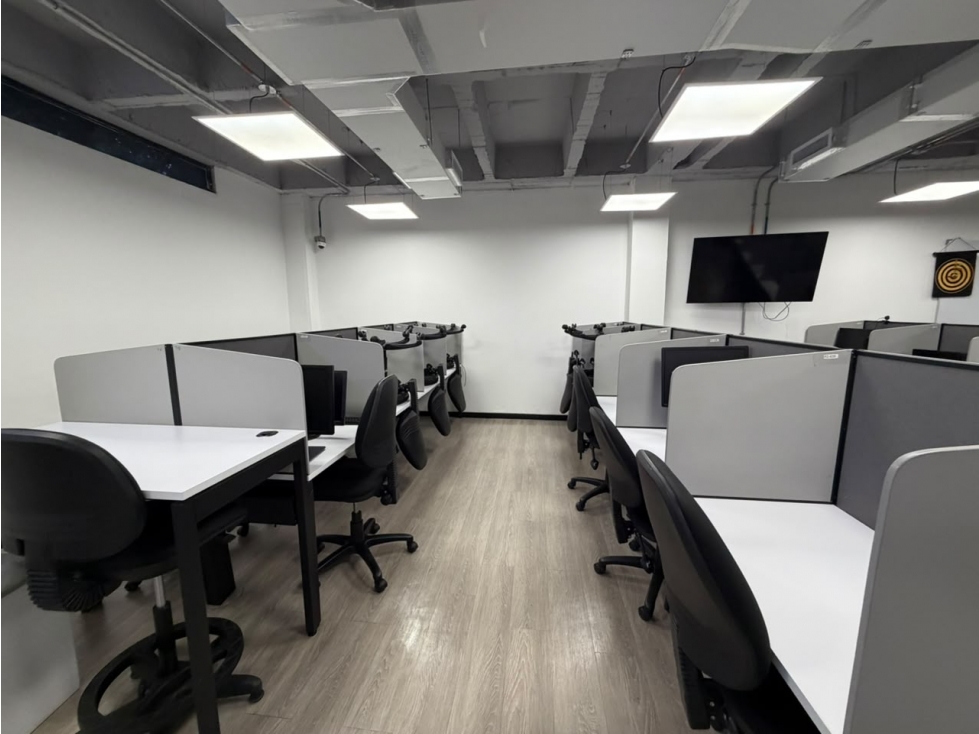 ARRIENDO OFICINAS Y ESPACIOS CALL CENTER ALTO PRADO - 5