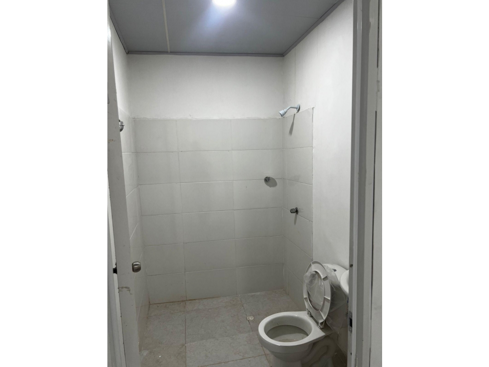 ARRIENDO LOCAL COMERCIAL EN LA MURILLO — foto 3