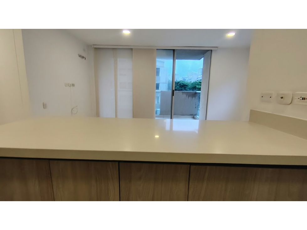 ARRIENDO APARTAMENTO RIO ALTO