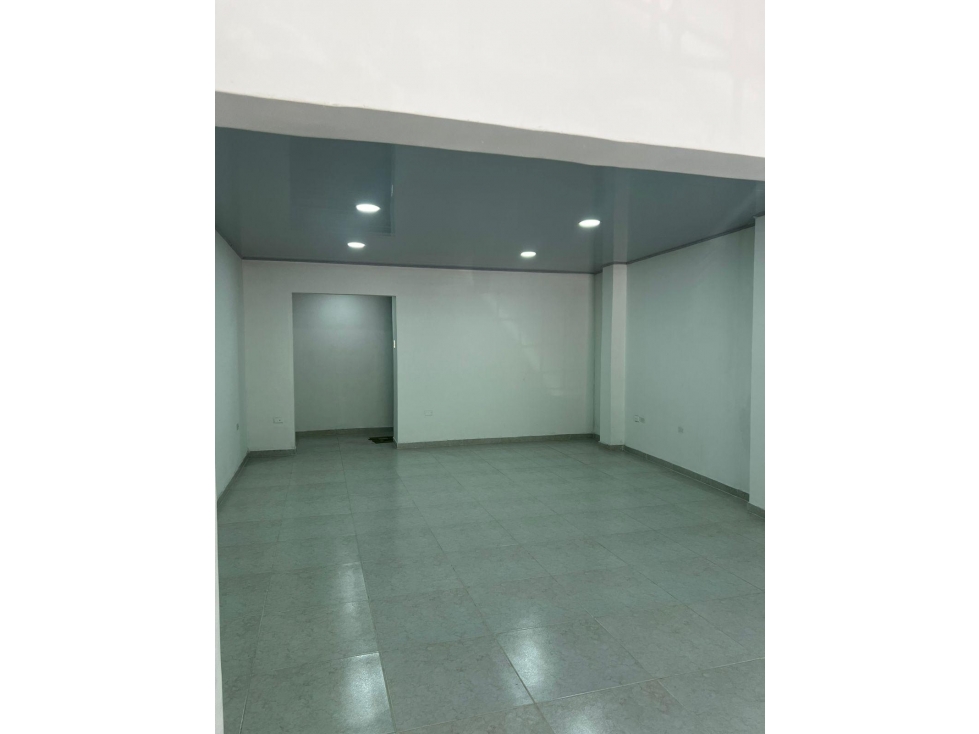ARRIENDO LOCAL COMERCIAL EN LA MURILLO — foto 4