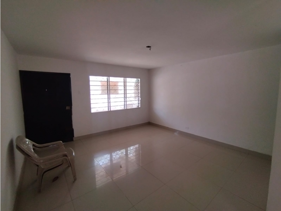 CASA DE ESQUINA LOS ALPES — foto 5
