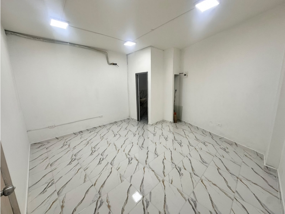ARRIENDO LOCAL COMERCIAL ALTO PRADO — foto 3