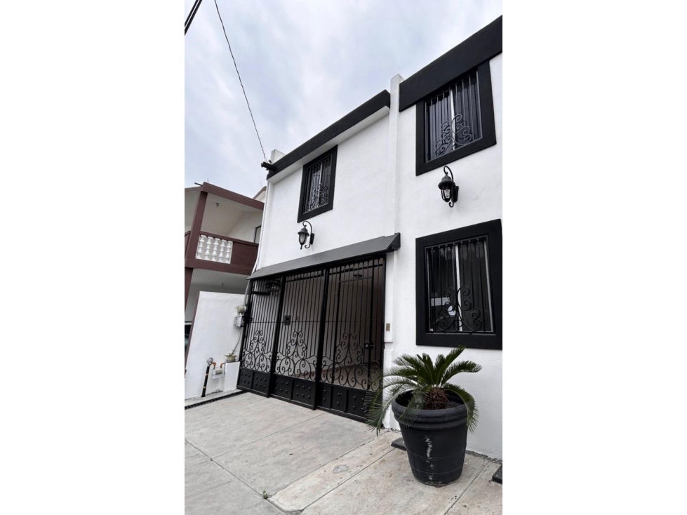 CASA EN VENTA VILLA UNIVERSIDAD
