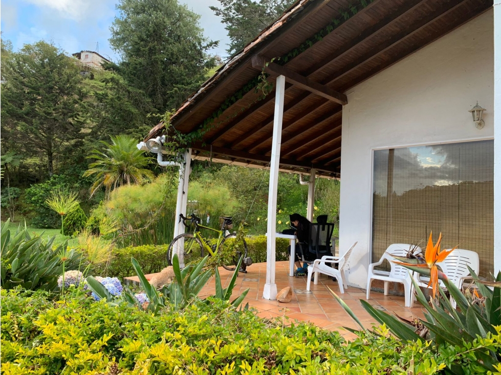 Finca en Guatape (Oriente Antioqueño) - 1