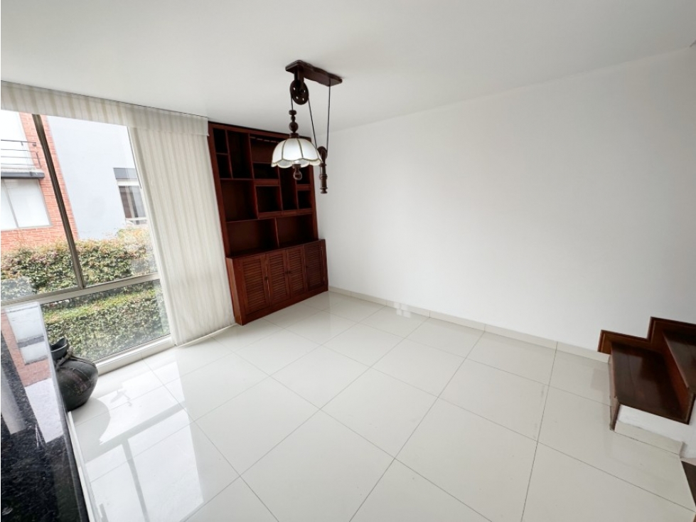 MM244 - CASA EN CONJUNTO CERRADO EN LA COLINA — foto 6