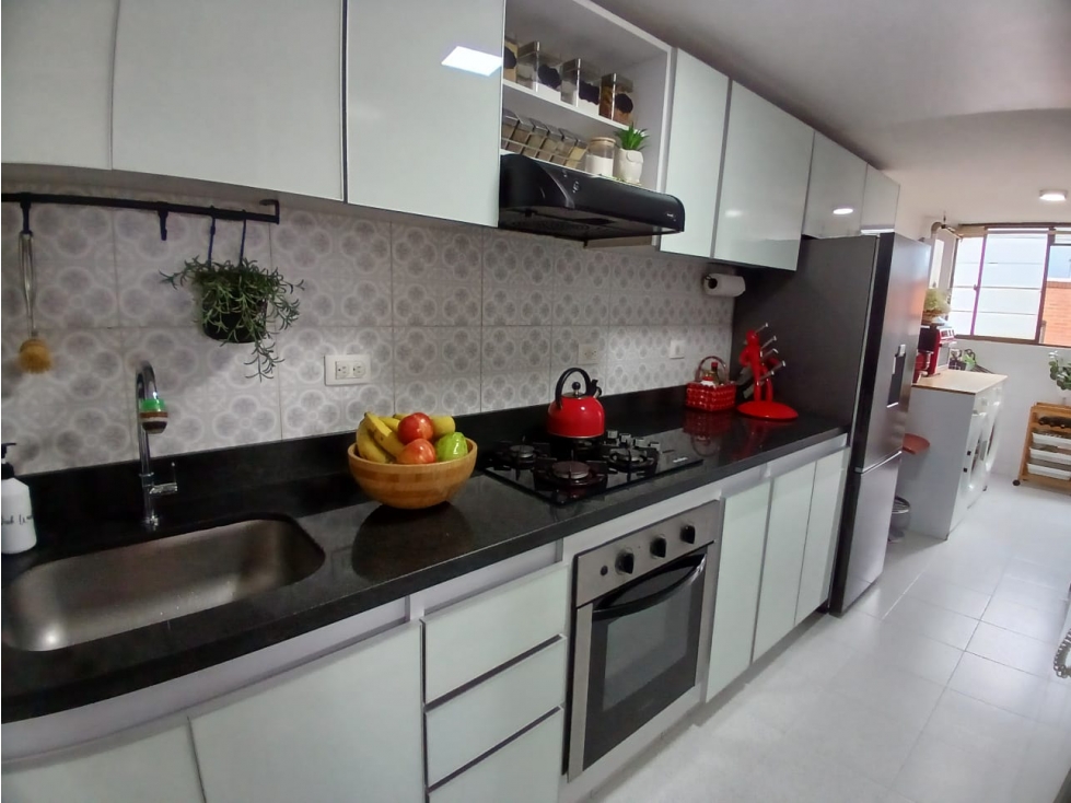 Arriendo apartamento en Cedritos 5to piso exterior — foto 3