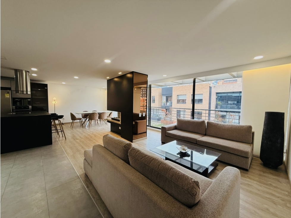 Apto exterior duplex con terraza en Santa Paula
