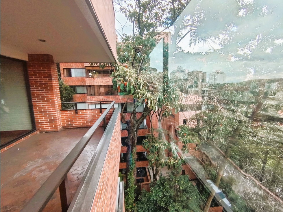 AG78 APARTAMENTO EXTERIOR CON TERRAZAS EN ROSALES BAJO
