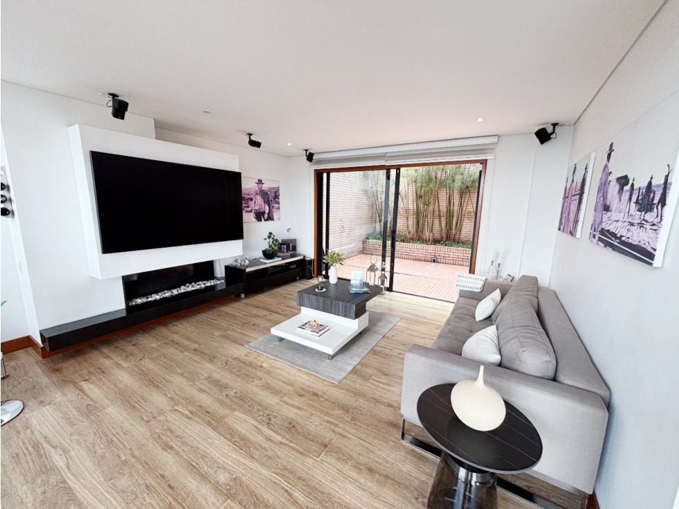 MM259 - VENDO CASA EN BOSQUE MEDINA — foto 3