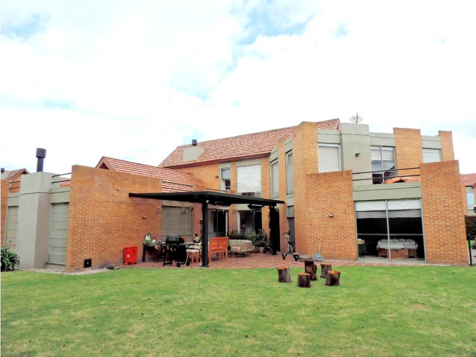 MM158 - VENDO CASA EN GUAYMARAL