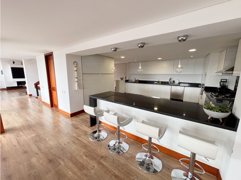 MM259 - VENDO CASA EN BOSQUE MEDINA — foto 6