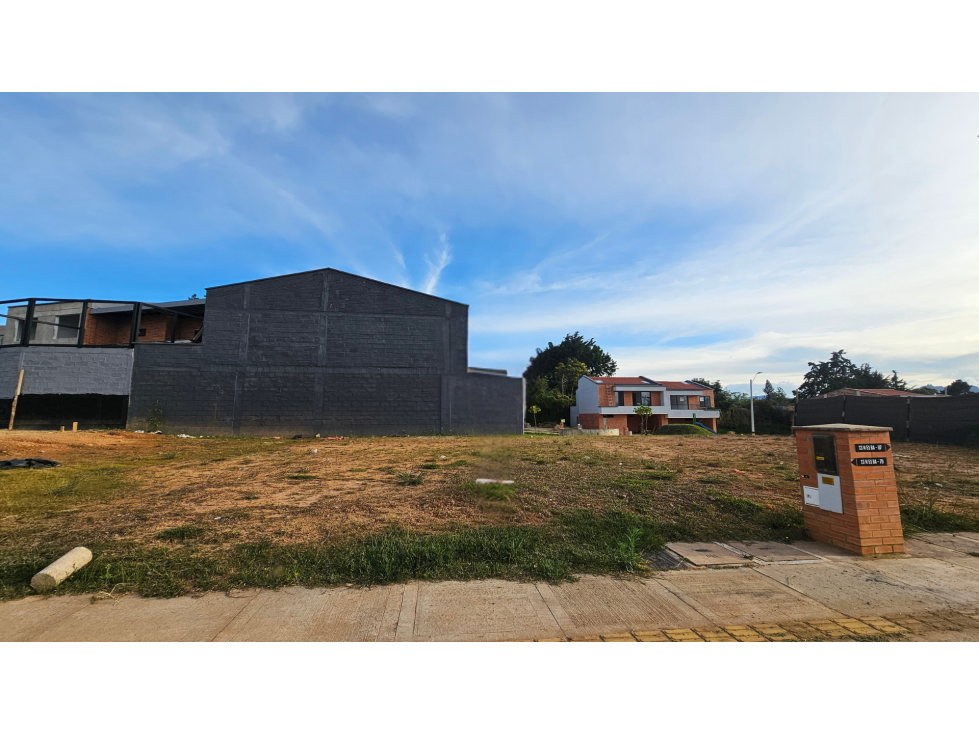 Venta lotes en Rionegro para construir vivienda de dos niveles — foto 4