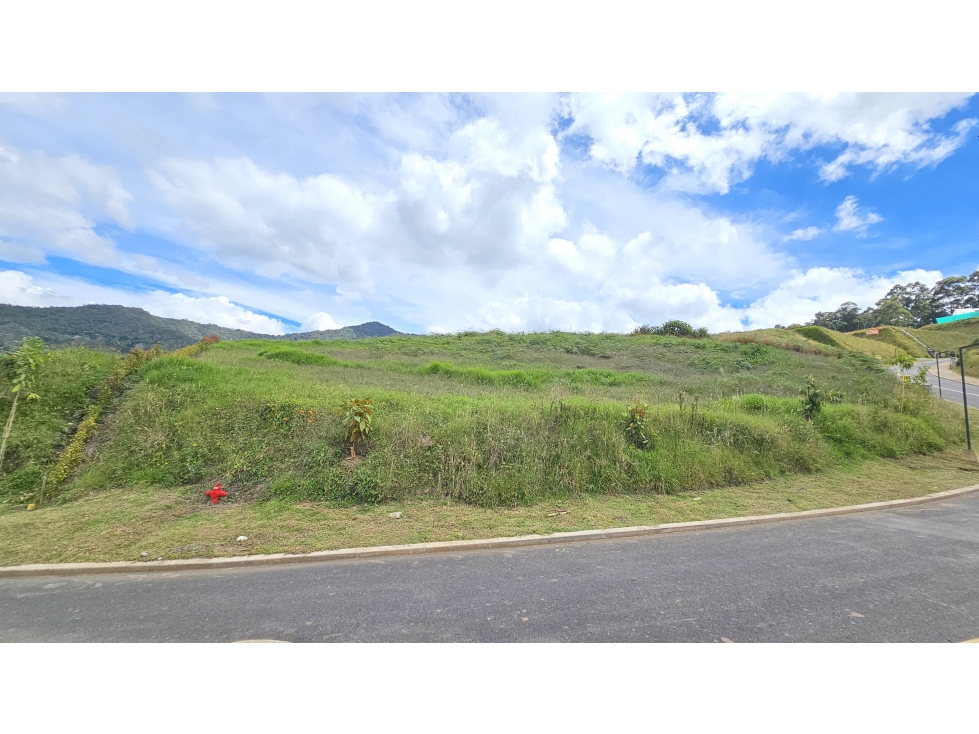 Venta de lote en La Ceja con vista panorámica y parcelación premium — foto 3