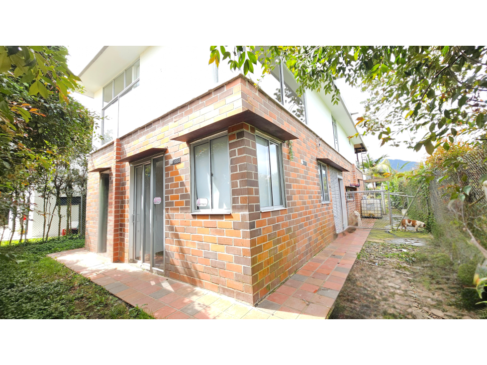 Venta de casa en La Ceja cerca al parque principal, en unidad cerrada — foto 5