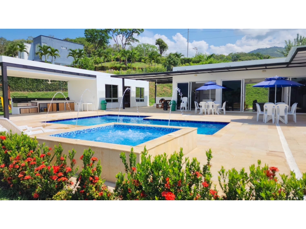 Venta casa campestre Sopetrán con piscina, para descanso o renta corta