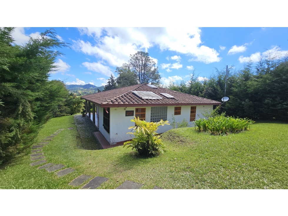 Venta de Finca en El Retiro, lote plano con casa y precio imperdible. — foto 5