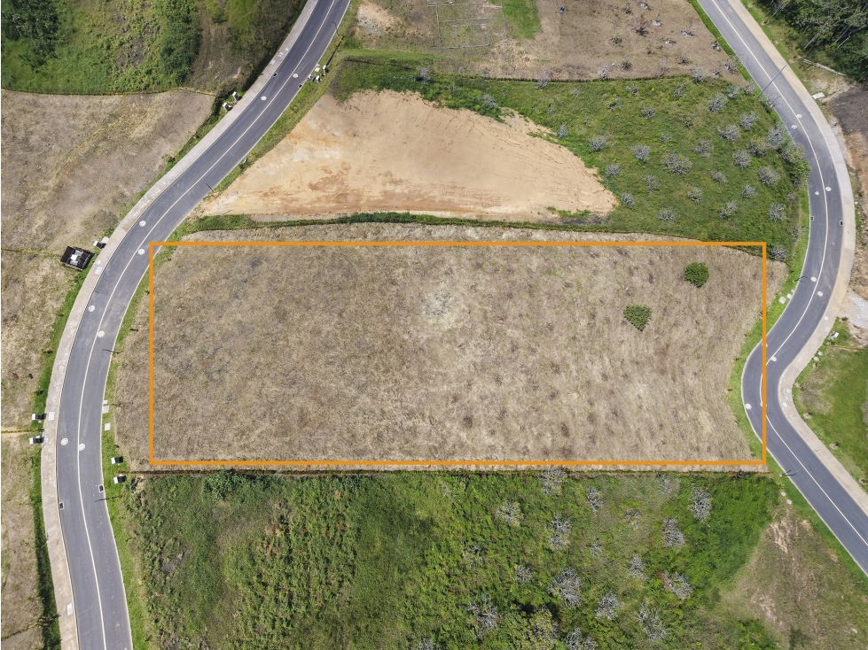 Venta de lote en La Ceja con vista panorámica y parcelación premium