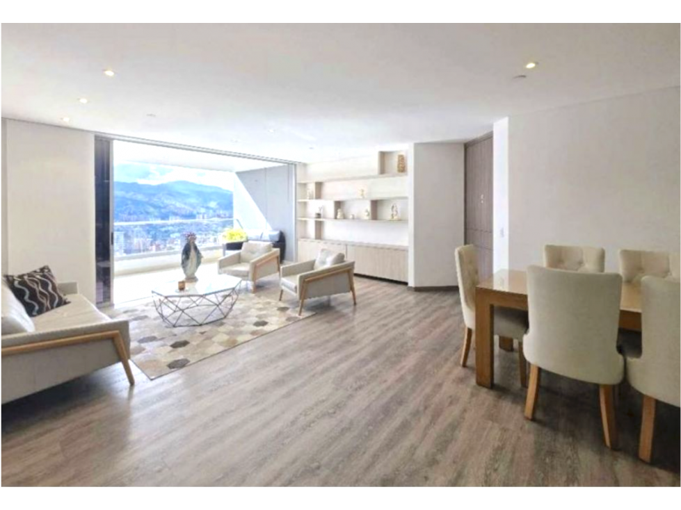 Apartamento en venta en Envigado, con 3 parqueaderos y súper vista — foto 5
