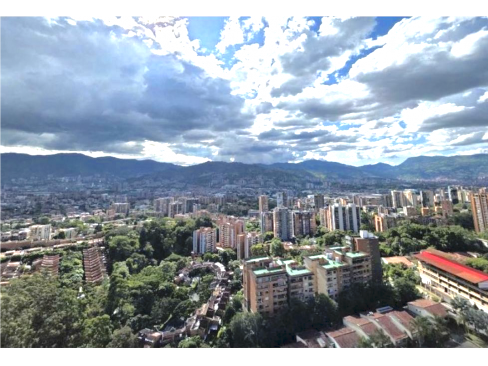 Apartamento en venta en Envigado, con 3 parqueaderos y súper vista — foto 4