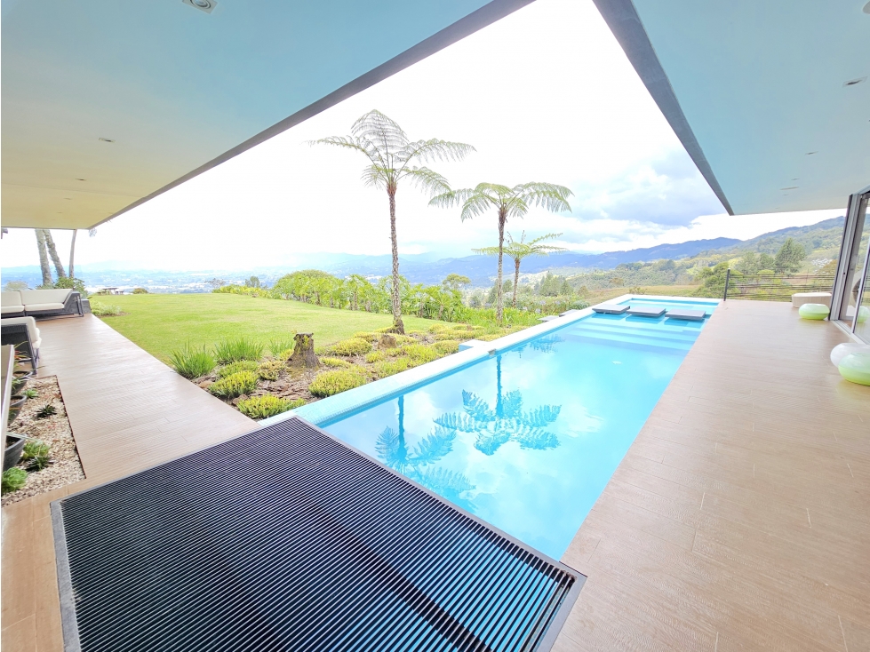 Venta Finca Luxury en Rionegro El Tablazo | Amoblada y con 2 caballos — foto 4