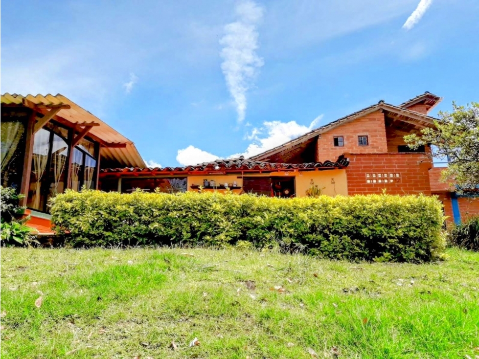 Venta de Finca en Marinilla, amoblada, rústica y con sabor a campo. — foto 3