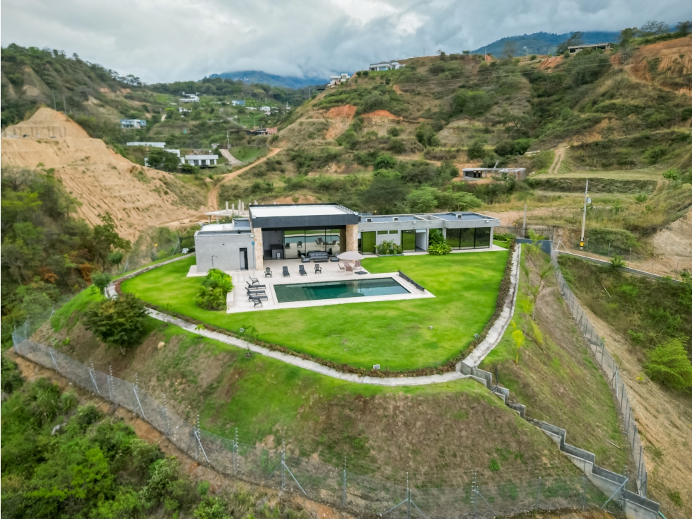 Venta casa campestre en Sopetrán de lujo, nueva y con vista panorámica — foto 6