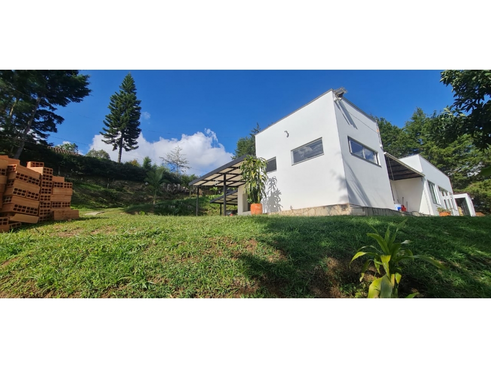 Venta casa campestre en Rionegro con 2 aptos en el mismo lote — foto 4