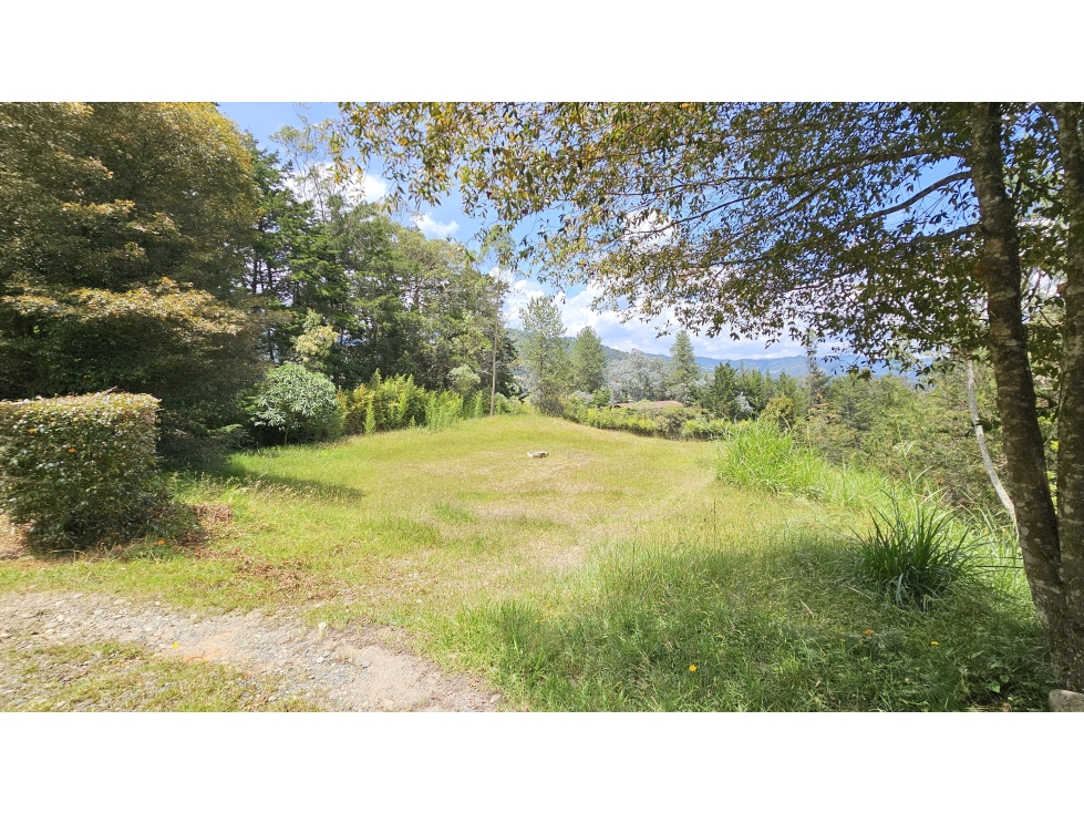 Lote en Venta El Retiro, unidad cerrada cerca al parque y muy privado. — foto 2