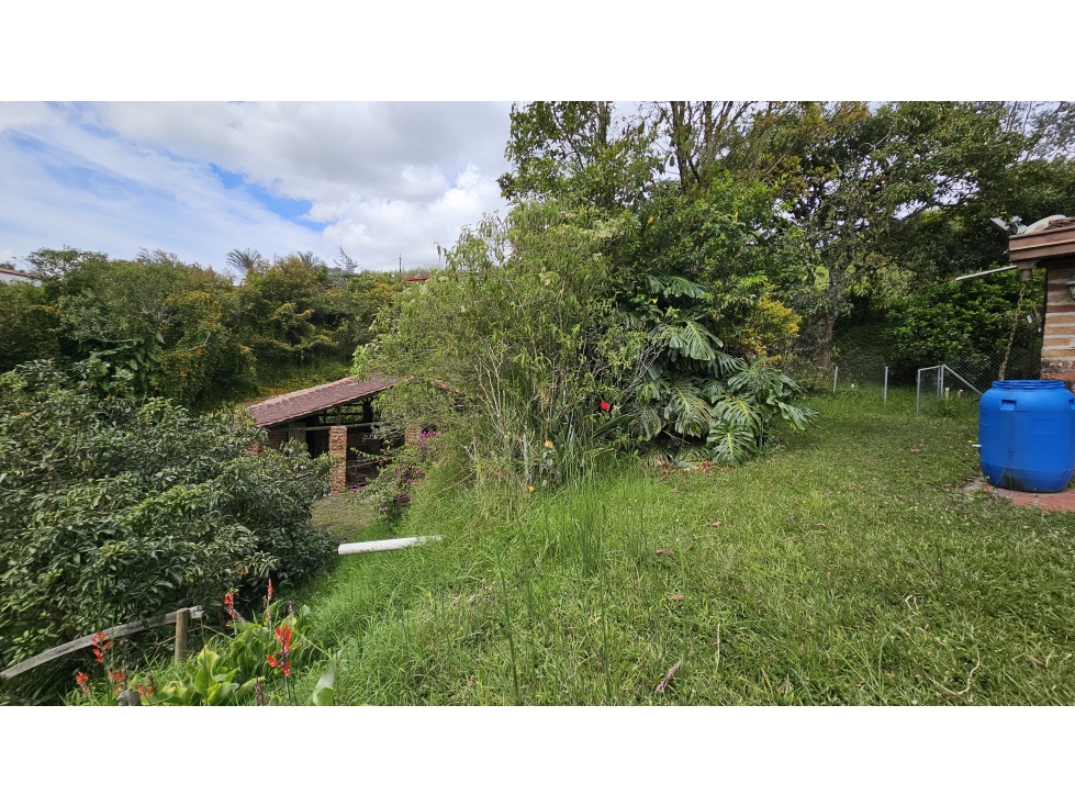Venta finca en El Carmen de Viboral independiente con pesebreras — foto 6