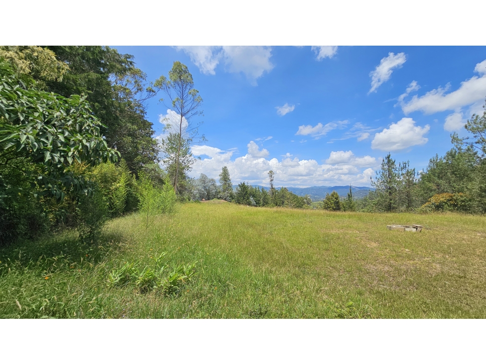 Lote en Venta El Retiro, unidad cerrada cerca al parque y muy privado. — foto 3