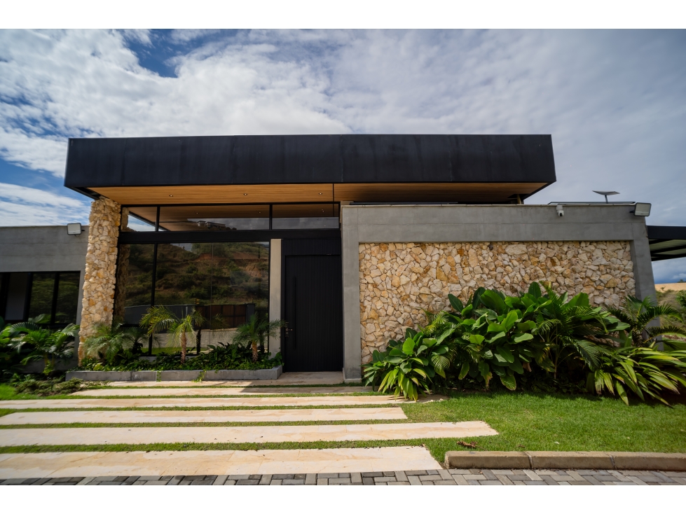 Venta casa campestre en Sopetrán de lujo, nueva y con vista panorámica — foto 3