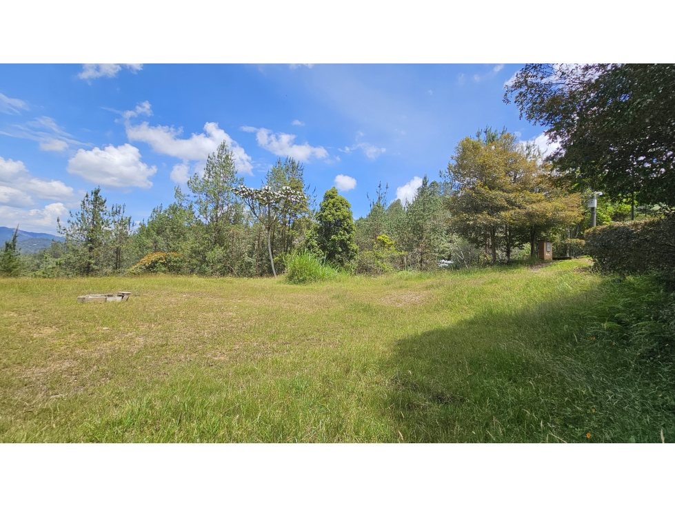 Lote en Venta El Retiro, unidad cerrada cerca al parque y muy privado. — foto 4