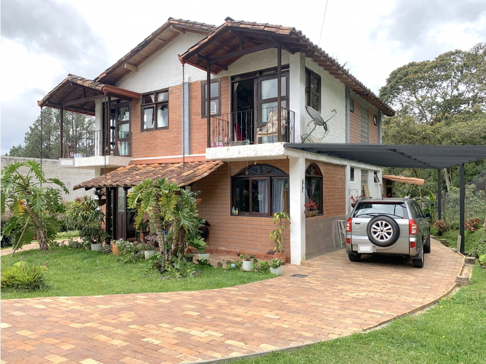 Venta Casa Campestre en El Retiro, Antioquia | Unidad cerrada — foto 3