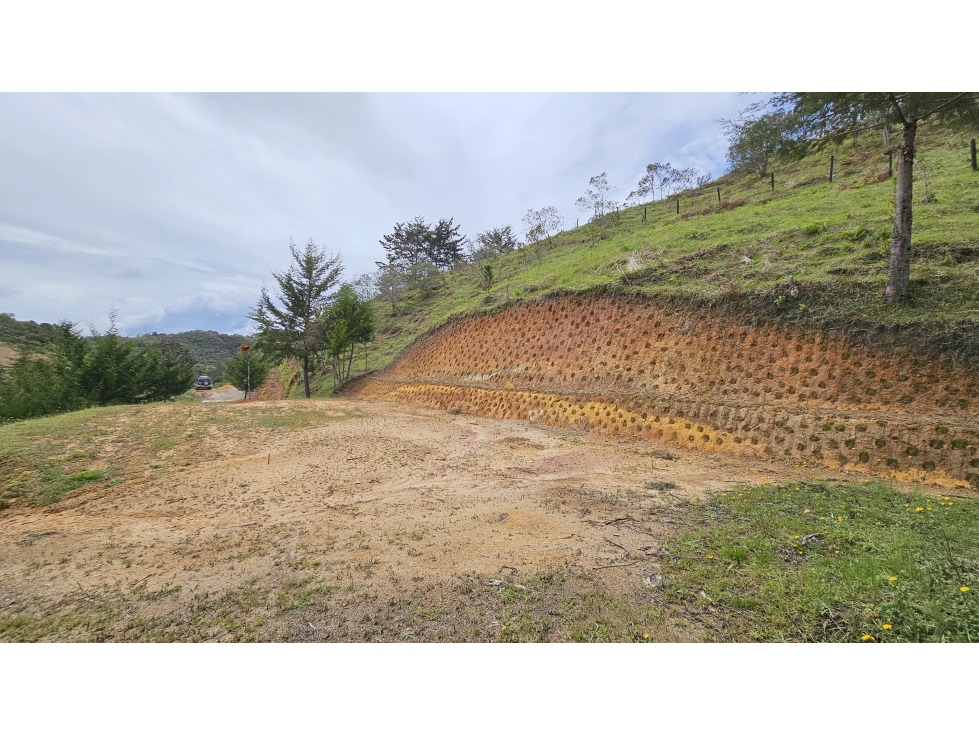 Venta lote San Vicente, Antioquia con agua natural y vista campestre — foto 2