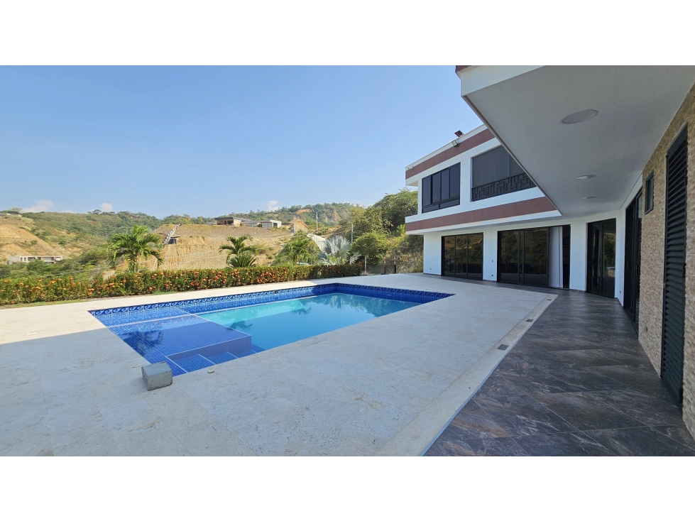 Venta casa campestre Sopetrán, vista espectacular y 6 alcobas amplias — foto 4
