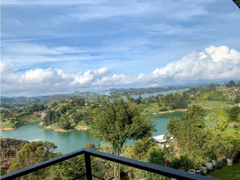 Venta de Finca/Hostal en el Peñol, con súper vista a la Represa - 3