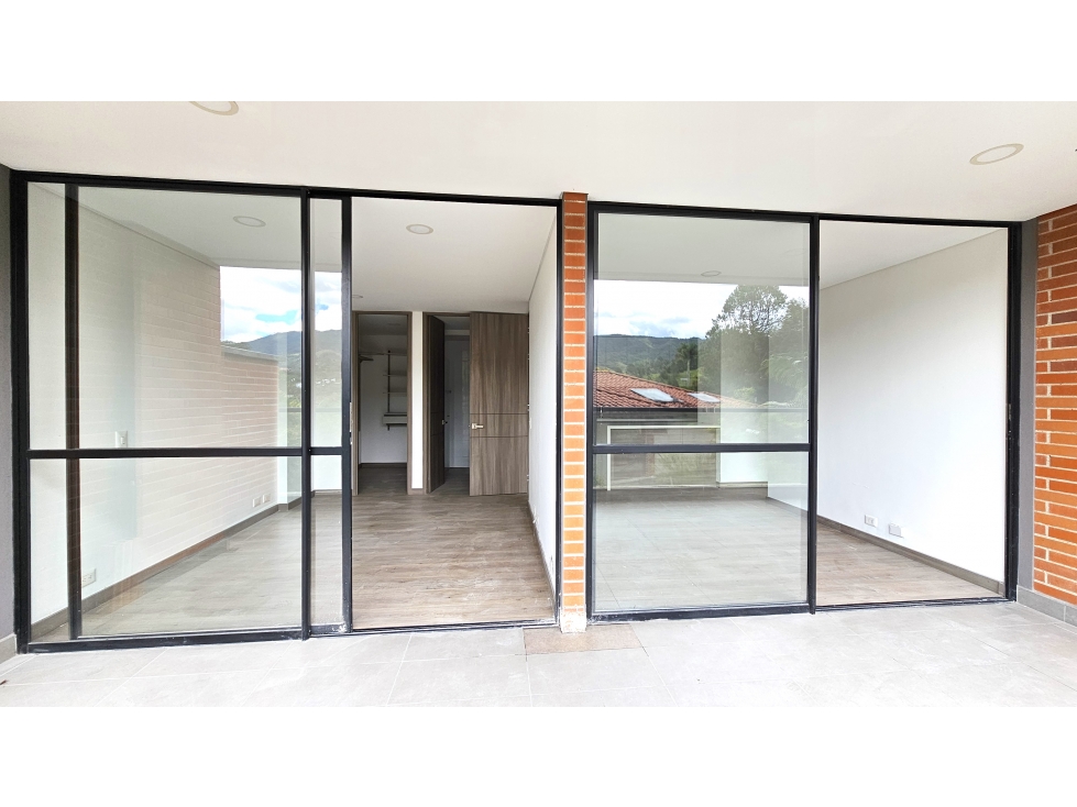 Venta de apartamento en El Retiro con terraza y excelente ubicación — foto 2