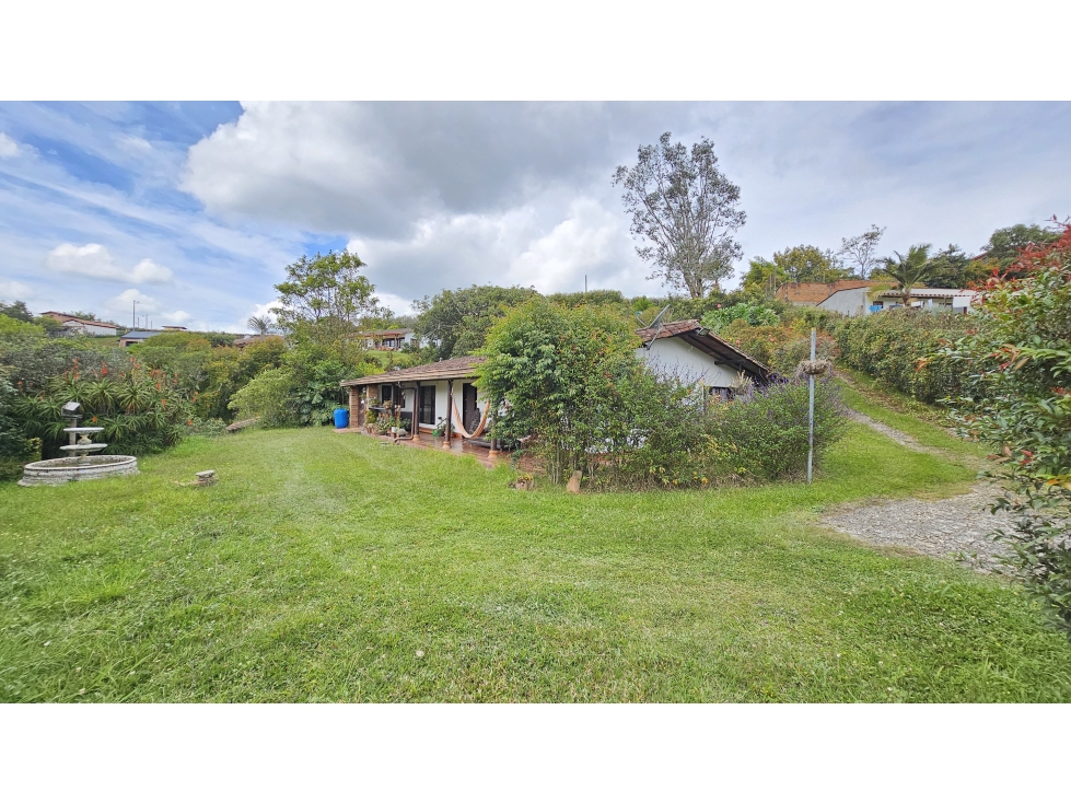 Venta finca en El Carmen de Viboral independiente con pesebreras — foto 3