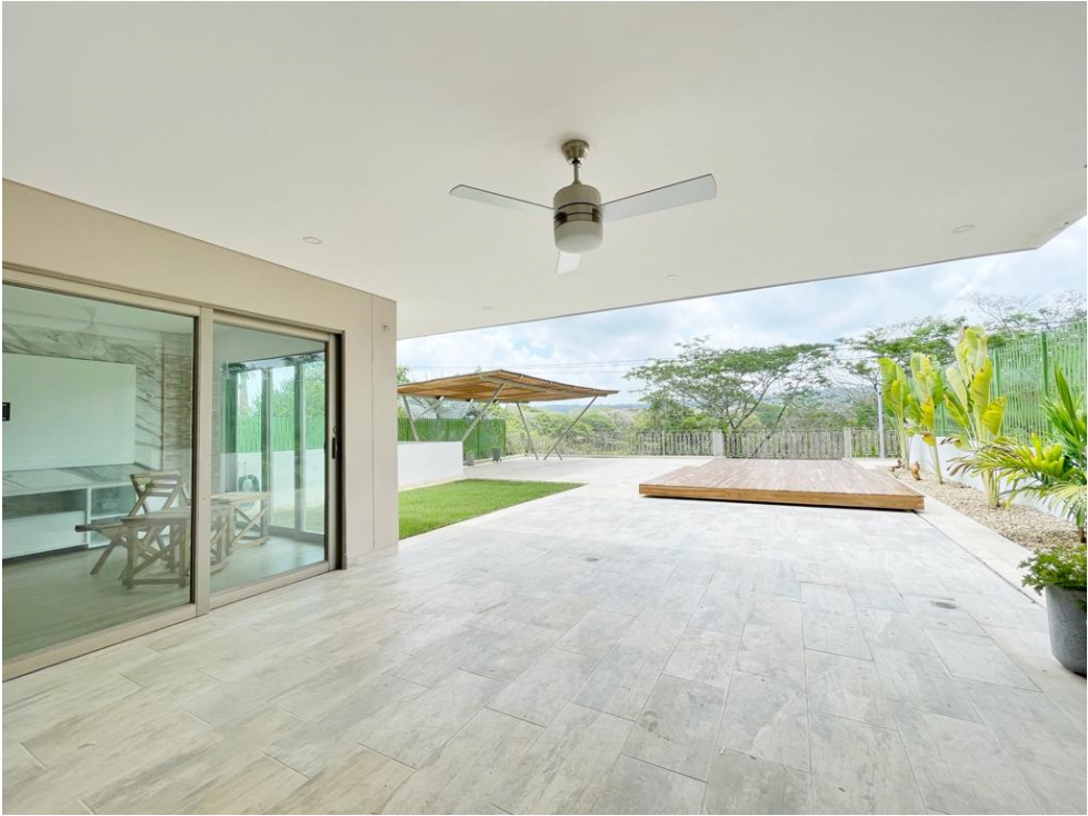 En Venta Imponente Casa Sector Calatrava, Club Campestre CTG, Turbaco — foto 3