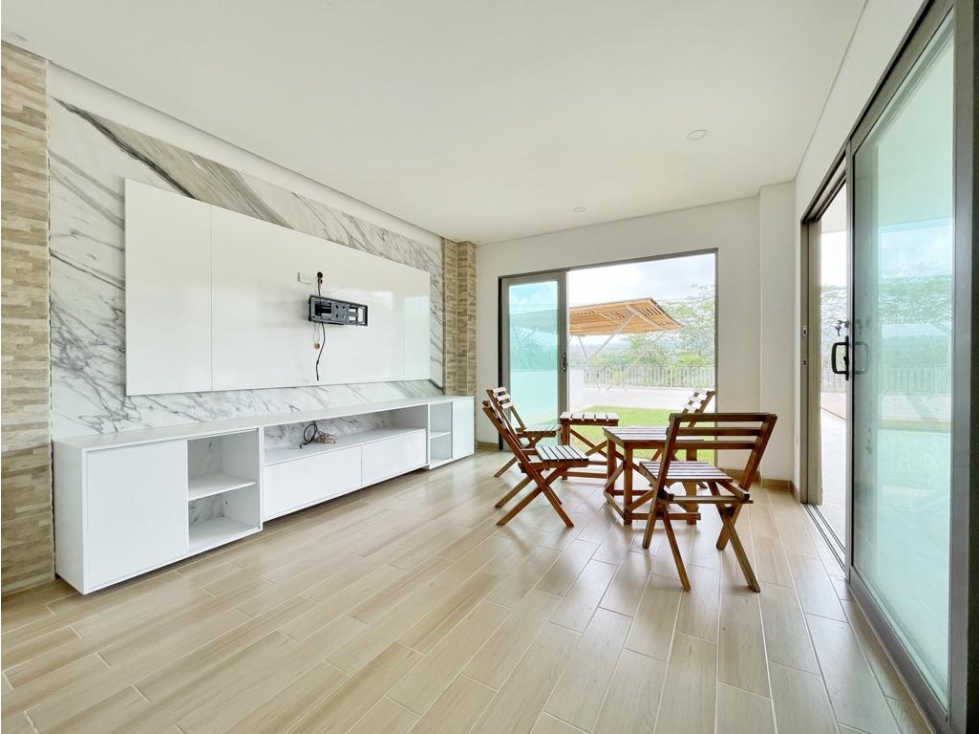 En Venta Imponente Casa Sector Calatrava, Club Campestre CTG, Turbaco — foto 6
