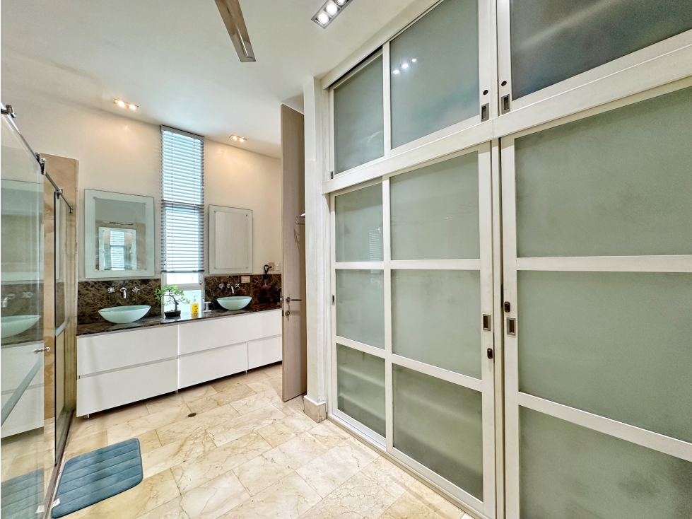 Vendemos casa tipo LOFT de 4 alcobas con vista al Mar Bocagrande — foto 4