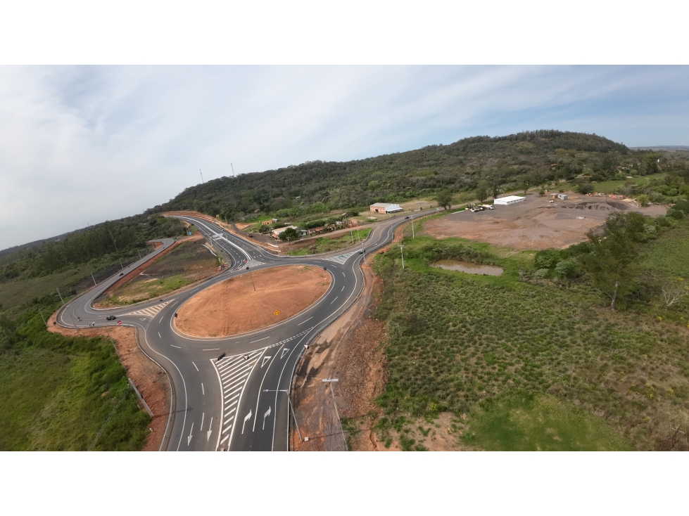 VENDO TERRENO DE 1 ha con 4720 m2. Sobre ruta en Itacurubi Itacurubí. - 3