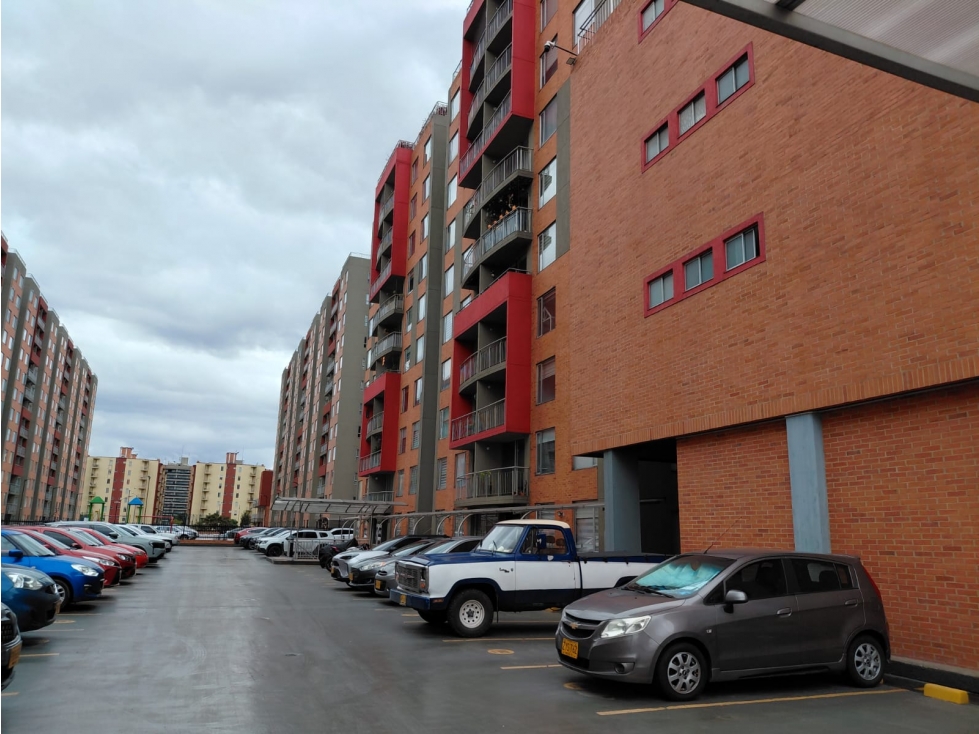 ARRIENDO APARTAMENTO EN CAPELLANIA — foto 2