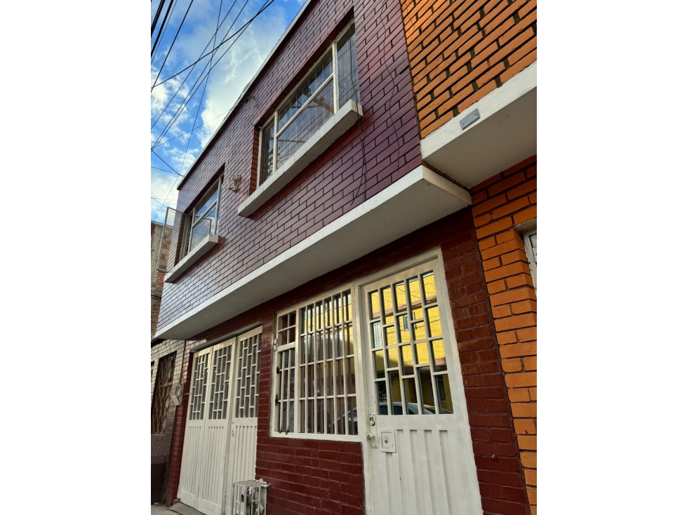 VENDO CASA RENTABLE BARRIO EL JAZMIN (EMN)