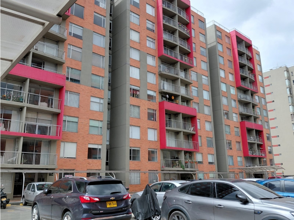 ARRIENDO APARTAMENTO EN CAPELLANIA