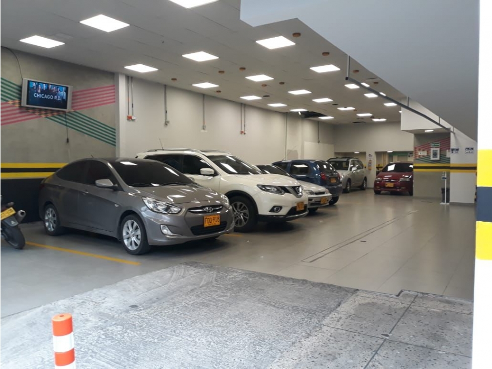 LOCAL COMERCIAL BARRIO RESTREPO — foto 4