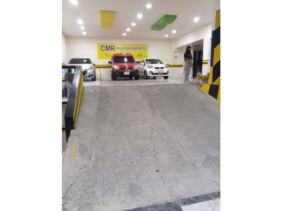 LOCAL COMERCIAL BARRIO RESTREPO - 4